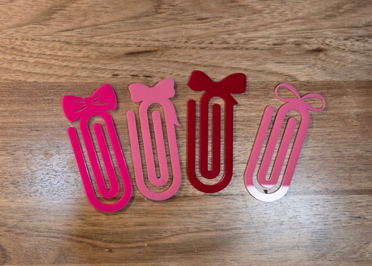 Oversized Acrylic Paperclips Bow Edition